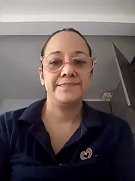 Snapshot of nicolle_milf1978 chatting on 07.12.26 nicolle milf1978 online show from 07.12.26