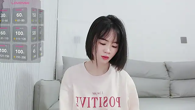 Snapshot of Koi-m- chatting on 03.01.25 Koi-m- online show from 03.01.25