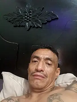 Snapshot of Innsaciable chatting on 09.29.25 Innsaciable online show from 09.29.25