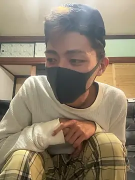 Snapshot of Manato_jp_1215 chatting on 12.19.25 Manato jp 1215 online show from 12.19.25