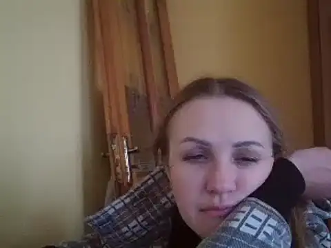 Snapshot of Milaniya261 chatting on 02.24.25 Milaniya261 online show from 02.24.25