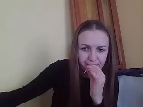 Snapshot of Milaniya261 chatting on 02.25.25 Milaniya261 online show from 02.25.25