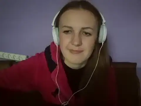 Snapshot of Milaniya261 chatting on 02.27.25 Milaniya261 online show from 02.27.25