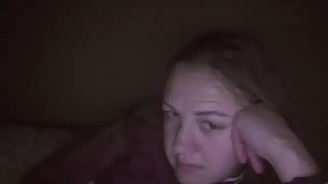 Snapshot of Milaniya261 chatting on 04.19.26 Milaniya261 online show from 04.19.26