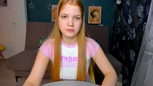 Xloe Queen online show from 12.11.24