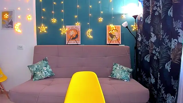 Xloe Queen online show from 01.14.25