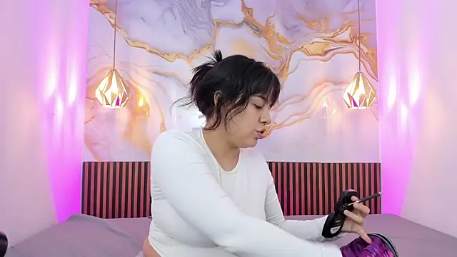 Snapshot of MelissaGilll chatting on 10.22.25 MelissaGilll online show from 10.22.25