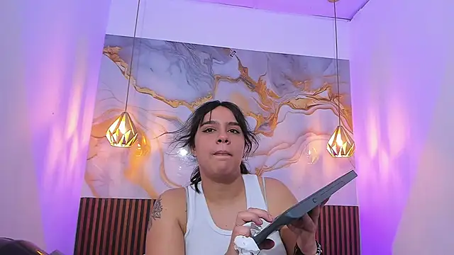 Snapshot of MelissaGilll chatting on 12.19.25 MelissaGilll online show from 12.19.25