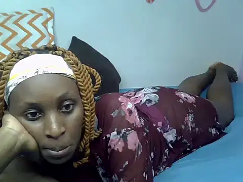 Snapshot of Hotnessy chatting on 12.21.24 Hotnessy online show from 12.21.24