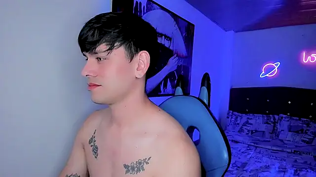 Snapshot of joe_jhon chatting on 12.08.24 joe jhon online show from 12.08.24