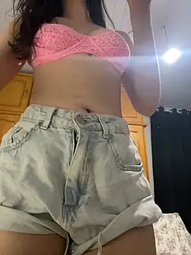 Snapshot of Morguisssz chatting on 12.14.24 Morguisssz online show from 12.14.24