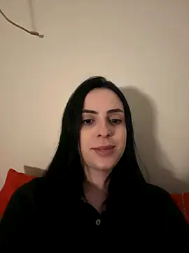 Snapshot of Morguisssz chatting on 12.04.25 Morguisssz online show from 12.04.25