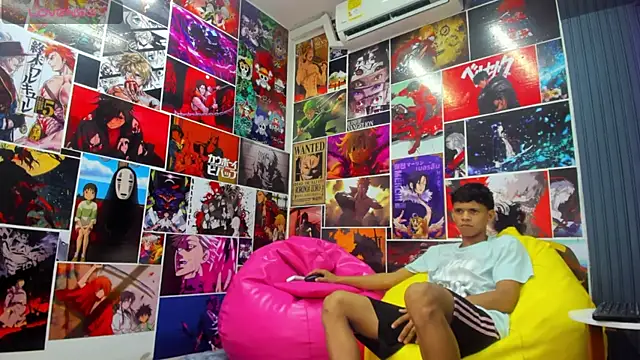 Snapshot of Jeffry_wolvess chatting on 12.29.24 Jeffry wolvess online show from 12.29.24