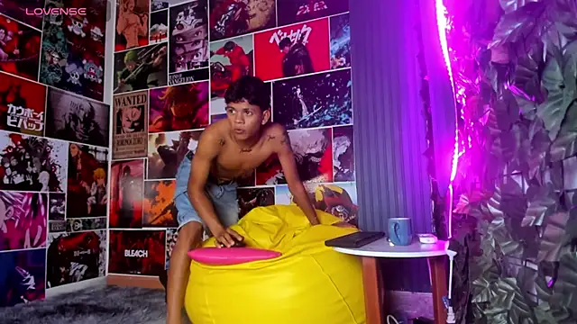 Snapshot of Jeffry_wolvess chatting on 12.30.24 Jeffry wolvess online show from 12.30.24