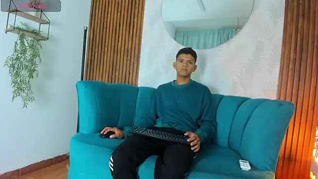 Snapshot of Jeffry_wolvess chatting on 02.28.25 Jeffry wolvess online show from 02.28.25