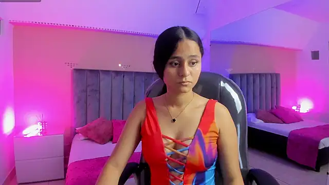 Giselle Roldan online show from 05.07.26