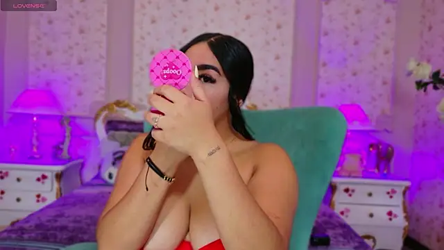 AllissonJames online show from 11.28.25