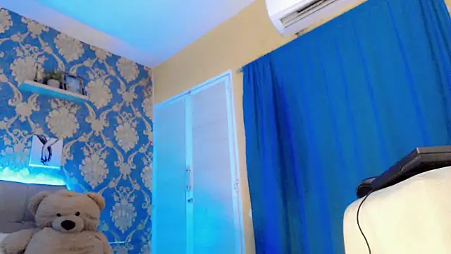 nicoledollts online show from 02.24.26