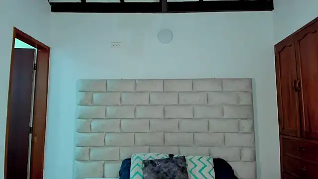 Dylan Taylor online show from 11.22.25