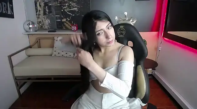 Snapshot of Angela_Diaz_ chatting on 12.09.24 Angela Diaz online show from 12.09.24