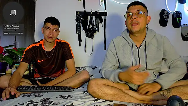 Snapshot of Nymphobuddies chatting on 01.03.25 Nymphobuddies online show from 01.03.25