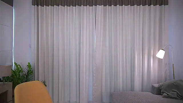 Snapshot of sscarl_ii chatting on 12.31.24 sscarl ii online show from 12.31.24