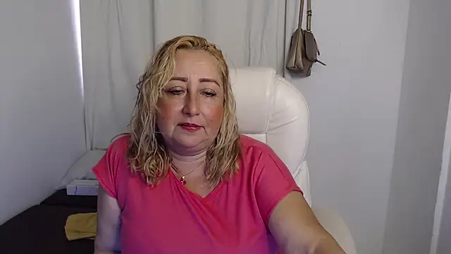 Xileny-Halliwey online show from 10.10.25