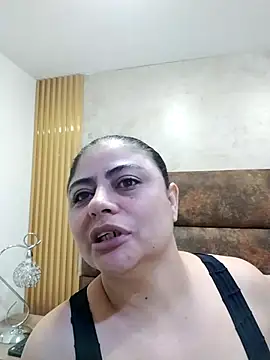 Snapshot of ElizabethWeil chatting on 03.10.25 ElizabethWeil online show from 03.10.25