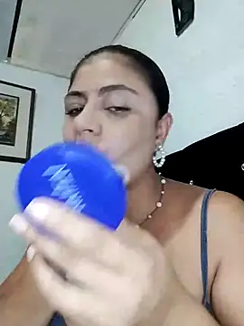 ElizabethWeil online show from 05.02.26