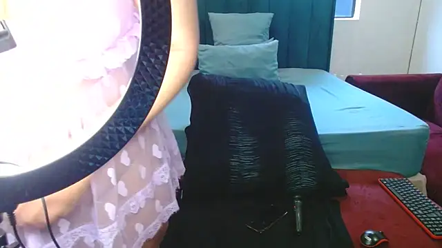 LolaTwerksXX online show from 06.21.26