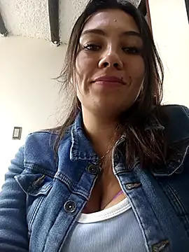 LIZ-06  online show from 02.21.25