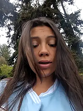 LIZ-06  online show from 03.18.25