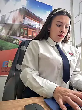 LIZ-06  online show from 11.04.25