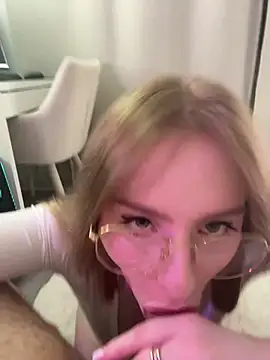 Snapshot of CaseyCumFace chatting on 02.28.25 CaseyCumFace online show from 02.28.25