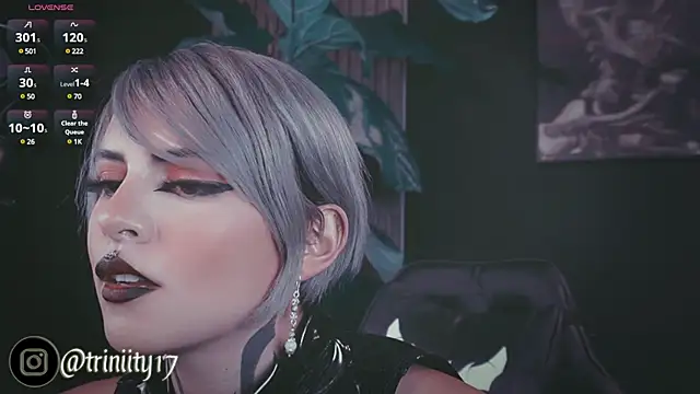 Snapshot of Trinity___s chatting on 01.26.25 Trinity s online show from 01.26.25