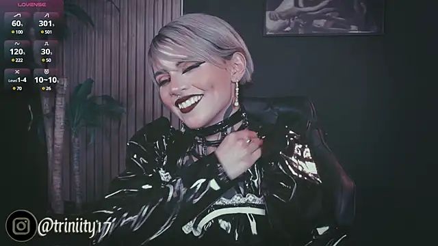 Snapshot of Trinity___s chatting on 02.03.25 Trinity s online show from 02.03.25