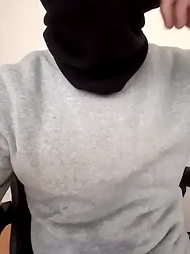 Snapshot of EE9EE9 chatting on 02.10.26 EE9EE9 online show from 02.10.26