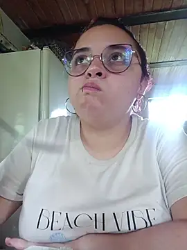 Snapshot of CURVY-HORNY chatting on 11.19.25 CURVY-HORNY online show from 11.19.25