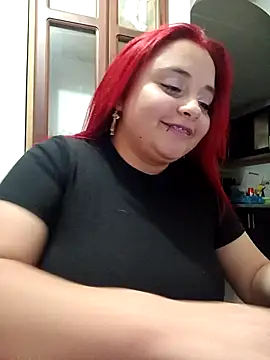 Snapshot of CURVY-HORNY chatting on 12.14.25 CURVY-HORNY online show from 12.14.25