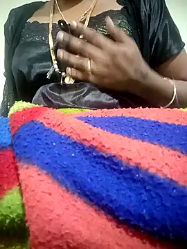 Snapshot of Cute-chinny chatting on 01.23.25 Cute-chinny online show from 01.23.25