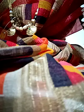 Snapshot of Cute-chinny chatting on 02.05.25 Cute-chinny online show from 02.05.25