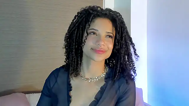 Snapshot of naomidawsonn chatting on 11.04.25 naomidawsonn online show from 11.04.25