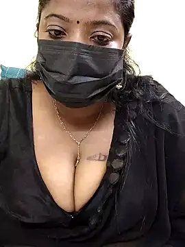 Snapshot of sheela28 chatting on 12.07.24 sheela28 online show from 12.07.24