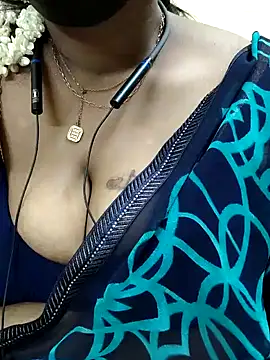 Snapshot of sheela28 chatting on 12.07.24 sheela28 online show from 12.07.24