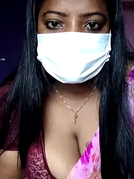 Snapshot of sheela28 chatting on 12.12.24 sheela28 online show from 12.12.24