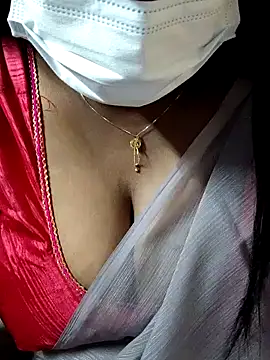 Snapshot of sheela28 chatting on 12.13.24 sheela28 online show from 12.13.24