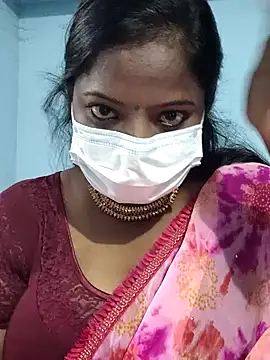 Snapshot of sheela28 chatting on 12.25.24 sheela28 online show from 12.25.24