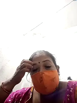 Snapshot of Hotty-rumi chatting on 01.31.25 Hotty-rumi online show from 01.31.25