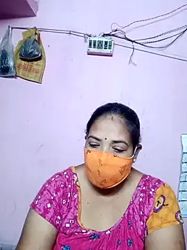 Snapshot of Hotty-rumi chatting on 01.31.25 Hotty-rumi online show from 01.31.25