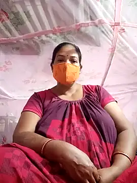 Snapshot of Hotty-rumi chatting on 02.04.25 Hotty-rumi online show from 02.04.25